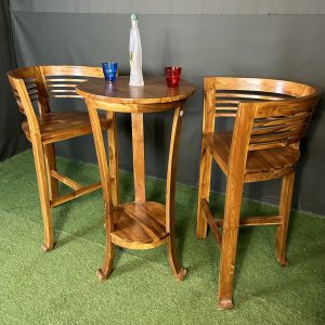 set Mange debout en teck une table et deux fauteuils